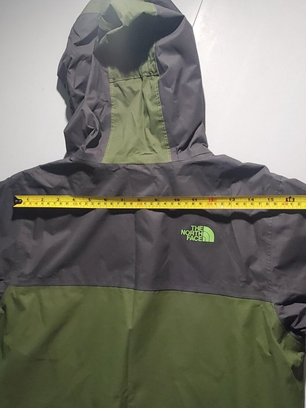 The North Face DryVent Rain Jacket Boys Sz L (14/16) - Picture 13 of 16